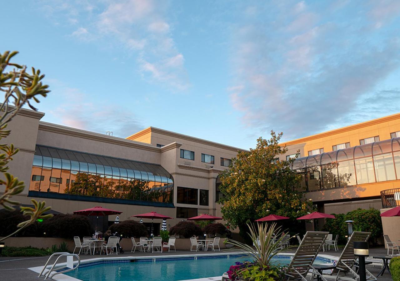 קלקאמאס Monarch Hotel & Conference Center מראה חיצוני תמונה